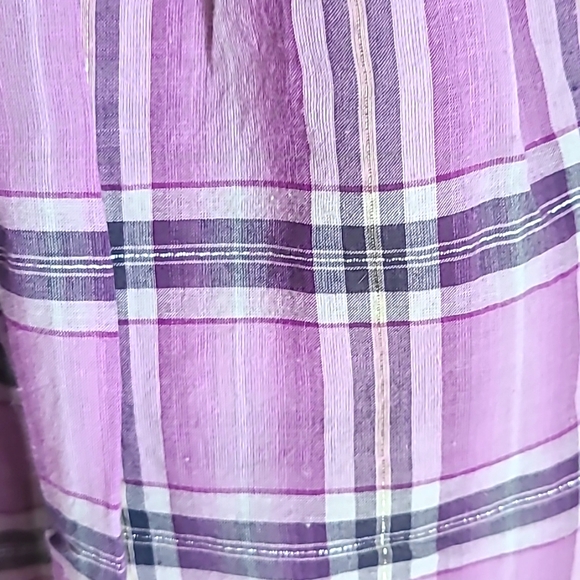 2/$25 Pretty top with 3/4 length sleeves and tie back. - Picture 4 of 6